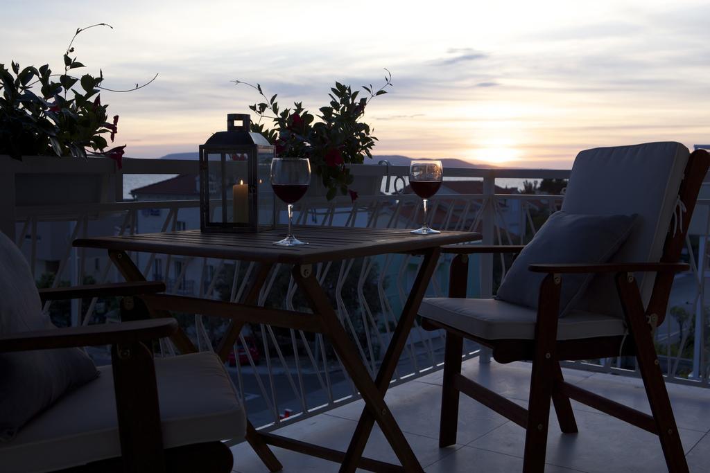 Pegasus Apartments & Rooms Макарска Екстериор снимка