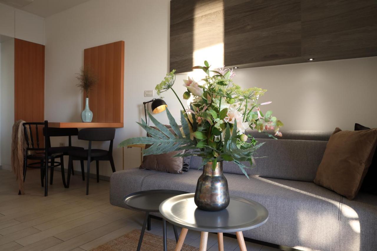 Pegasus Apartments & Rooms Макарска Екстериор снимка
